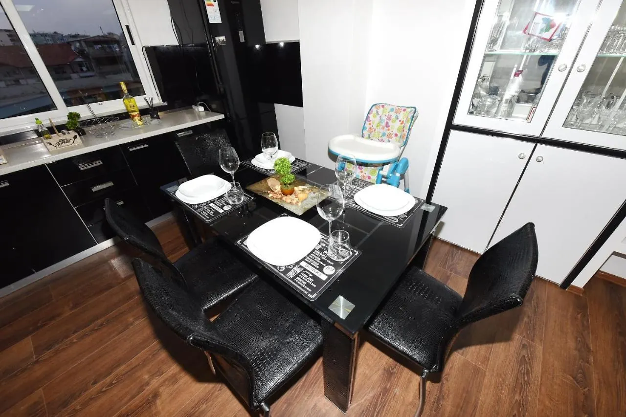 New Luxury Apartment By The Lake Tirana M&J Apartments